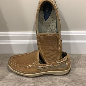 Size 10.5 Men’s Leather Bass Boat Shoes
